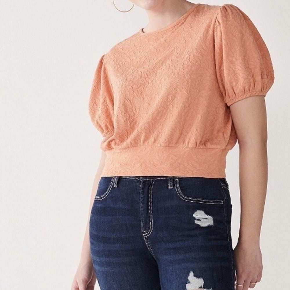 SO Juniors Puffed Sleeve Cutout Back Top XL New with Tags Neon Peach Cropped